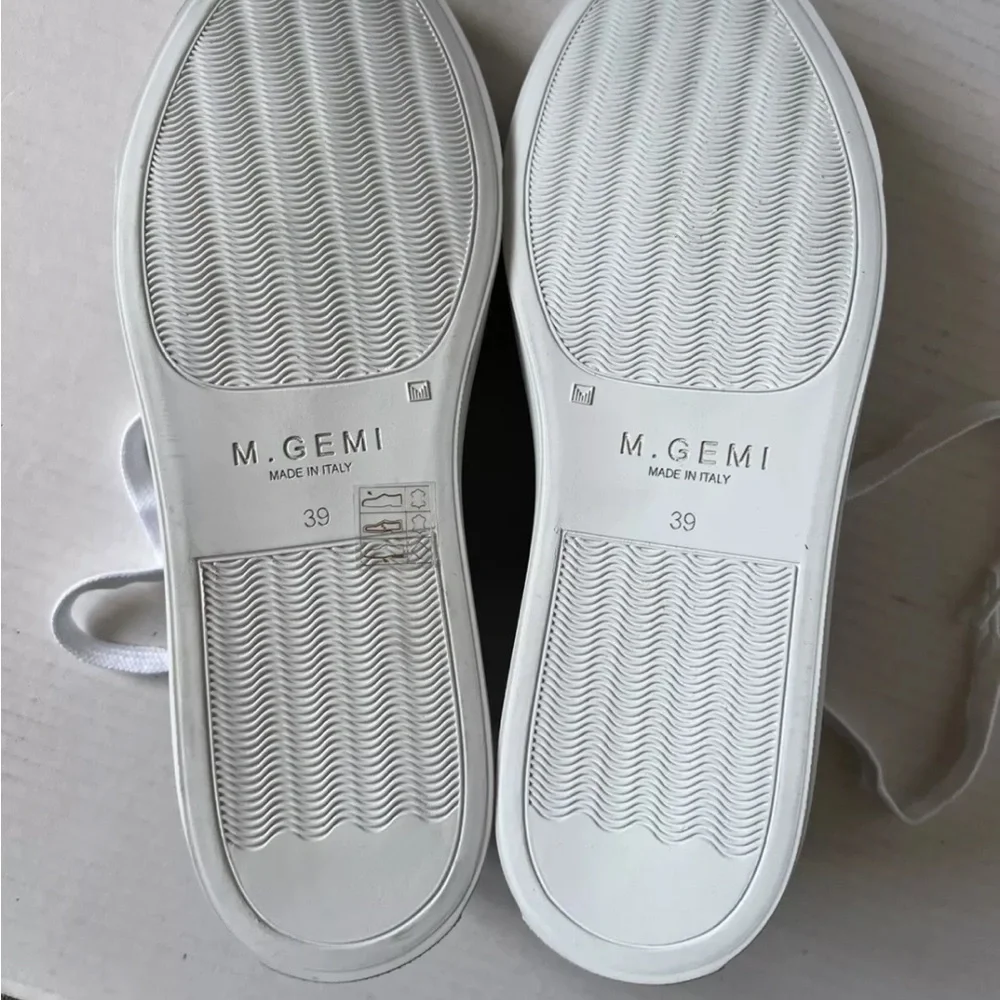 💖SALE💖M. Gemi 39/8.5 Sneakers Shoes Gray Patent Leather Made in Italy Women's - Picture 8 of 9